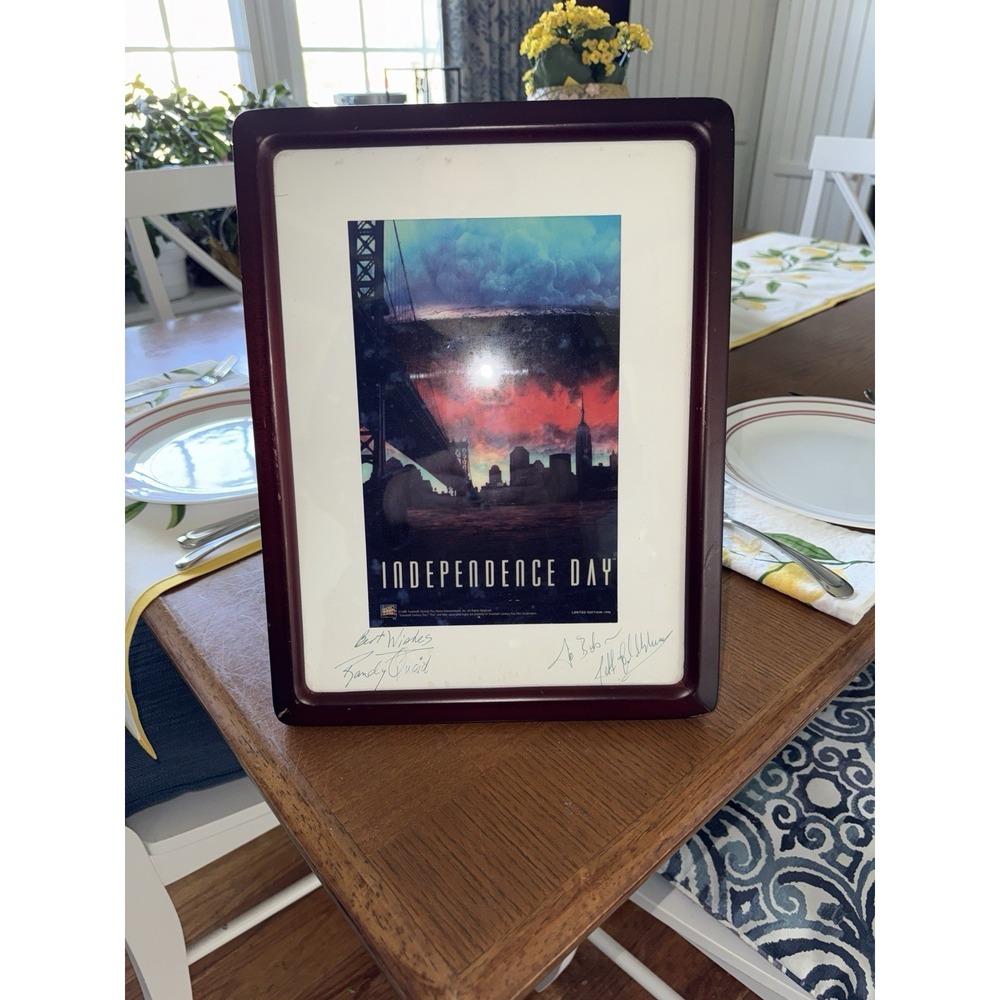 JEFF GOLDBLUM RANDY QUAID signed 8x10 photo INDEPENDENCE DAY POSTER MATTED FRAME